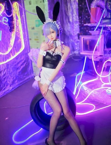 欧美风格的衣服的特点_超清免费电视剧